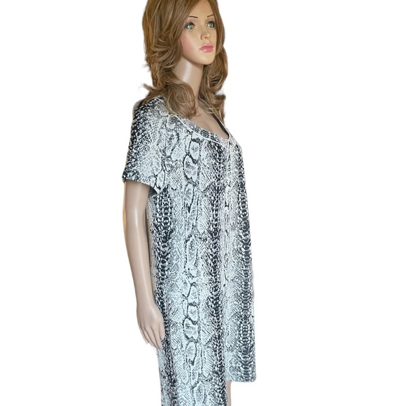 ST. JOHN Collection snake
Printed Mini Dress size 12 - Picture 2 of 11